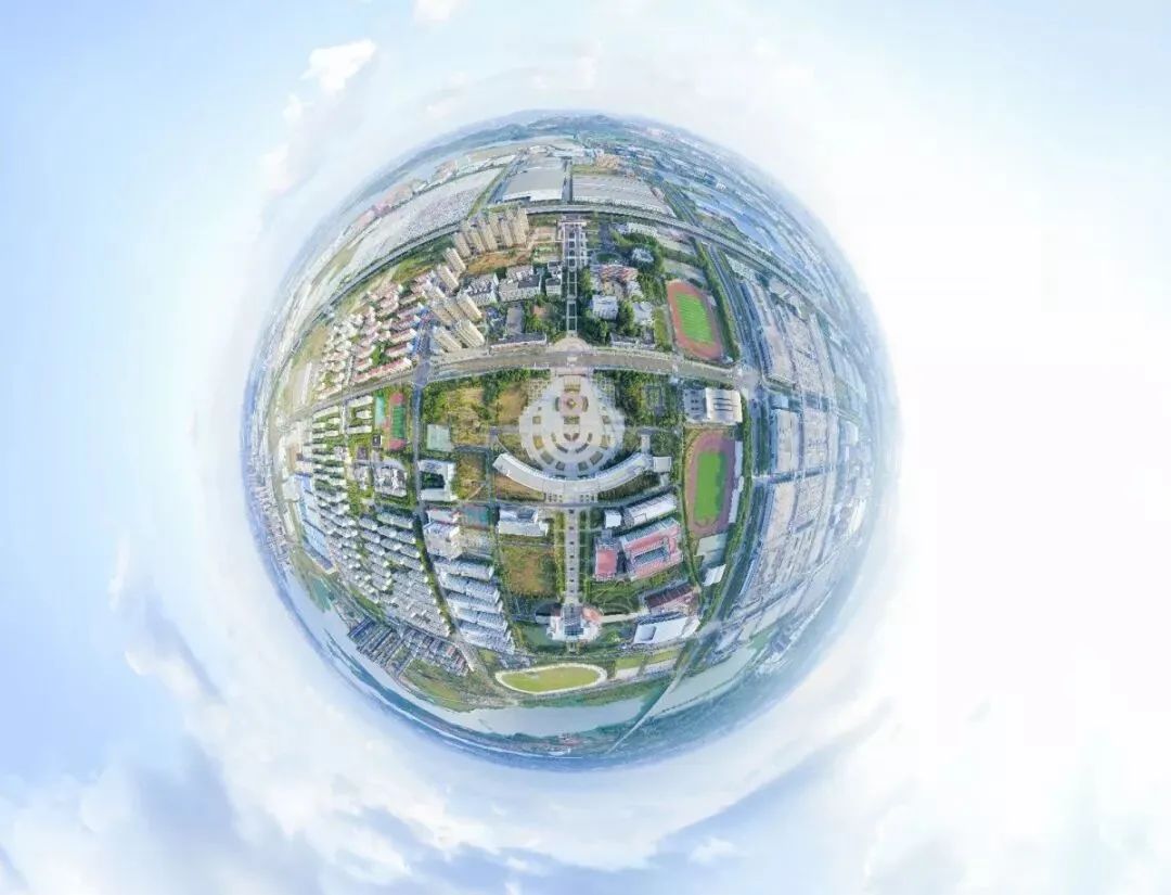 你好这里是成都翻译英文,你知道武汉商学院么