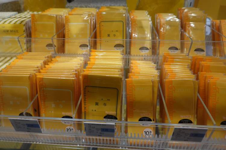 “杂货控的天堂”LoFt今天开业，排队排到弄堂去……神奇