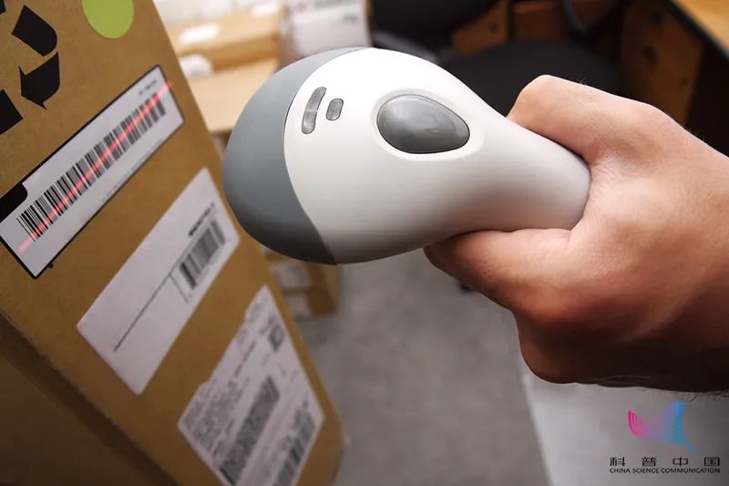 鉴别化妆品的真假看条形码有用吗,消费知识是什么