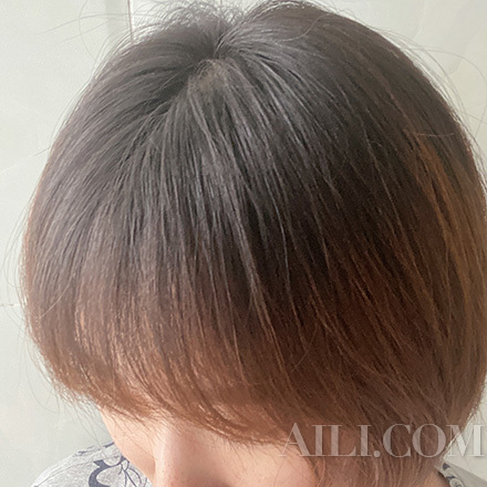 天气闷热头发潮了怎么办 (空气潮湿头发也会潮湿)