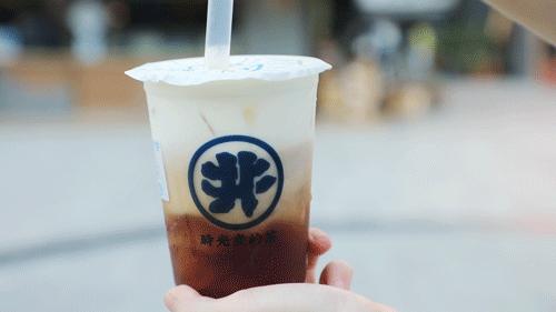 閫傚悎瀛︽牎闂ㄥ彛鐨勫ザ鑼跺簵,瀛︽牎闂ㄥ彛甯歌鐨勫ザ鑼跺簵