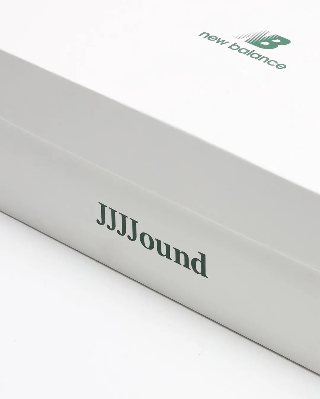 潮鞋速递|“盗版鞋”把章盖到正版上,就问你服不服?