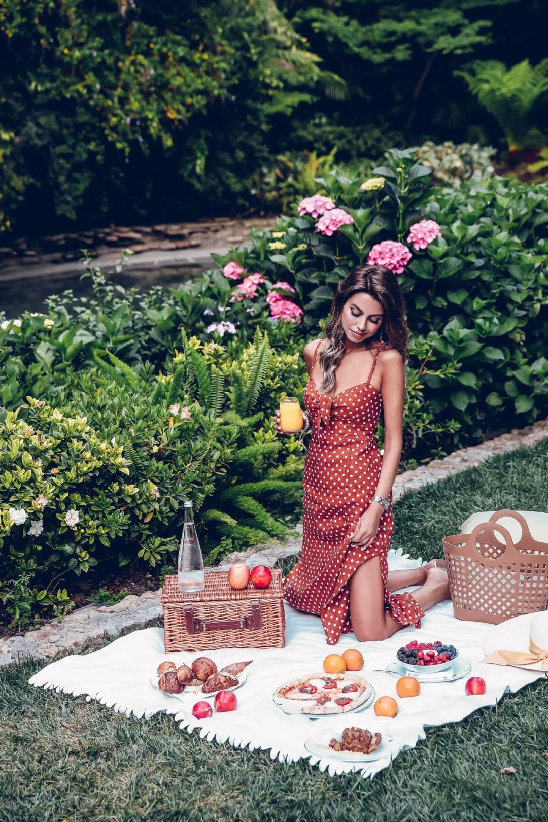 BAO料｜没有一只草编包，怎么能好好过夏天呢？