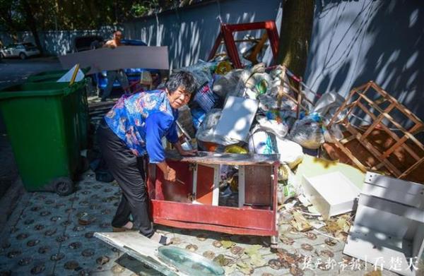 家里应该扔掉的东西怎么处理,家里的废旧物品怎么处理掉