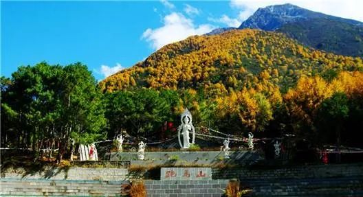 7-8月份甘孜旅游最佳地方,正是赏景好时节