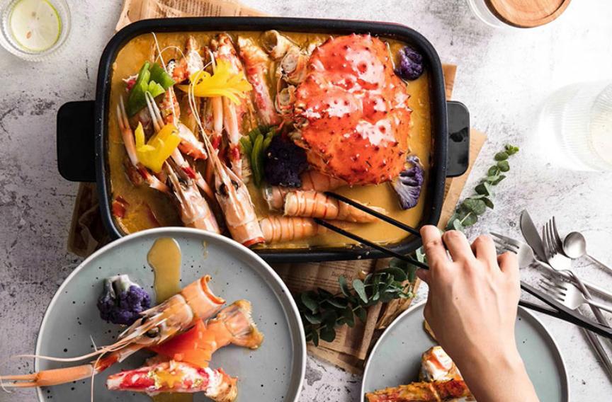 彻底开挂了！半岛、安缦、柏悦放绝招！索菲特套房1晚¥999，冲绳返场