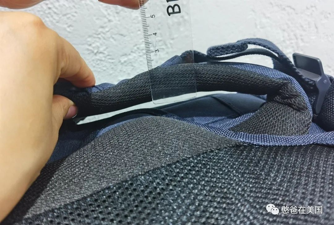 开抢：为了给娃选个好书包，真是费了老大的劲