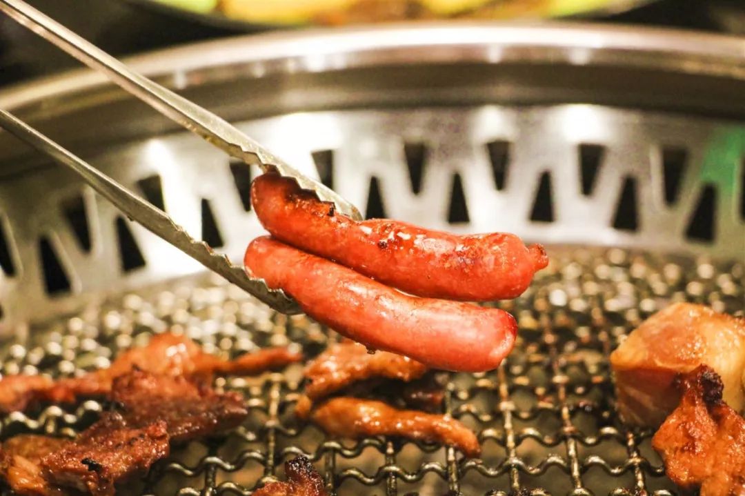 来哈尔滨必打卡的烤肉自助餐厅,哈尔滨最高档海鲜自助火锅