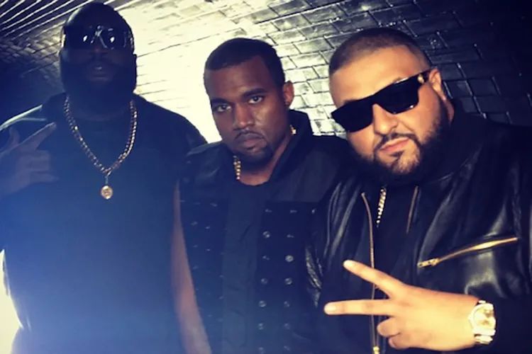 侃爷aj联名款,侃爷穿yeezy篮球鞋