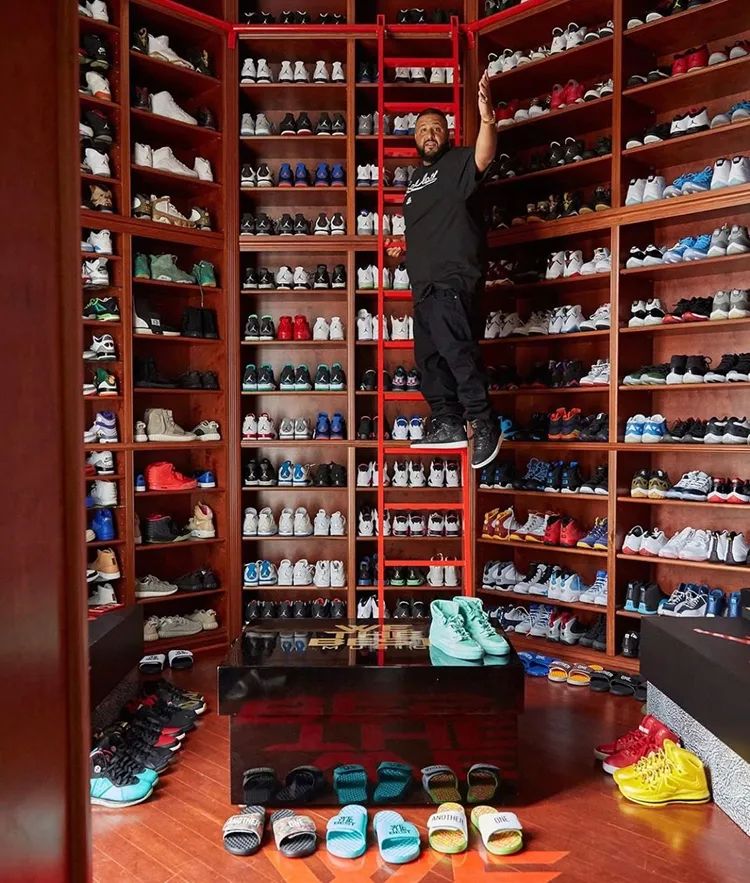 侃爷aj联名款,侃爷穿yeezy篮球鞋