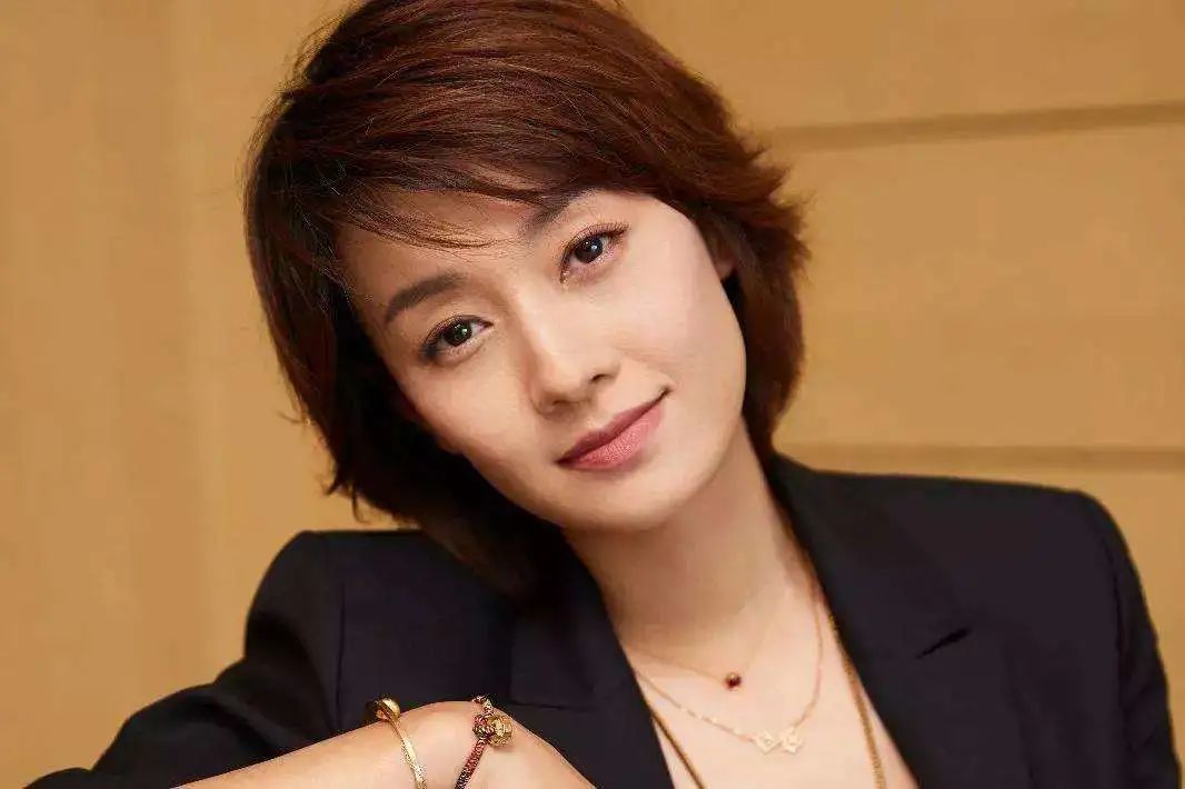 44岁马伊琍不再低调,40岁马伊琍离婚后的生活