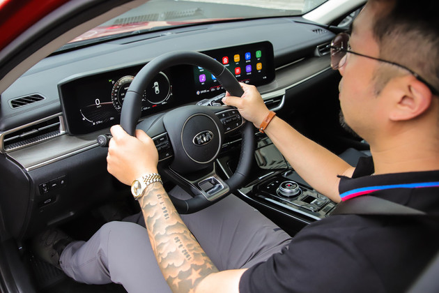 起亚k5凯酷试驾高速,起亚k5凯酷270t百公里加速