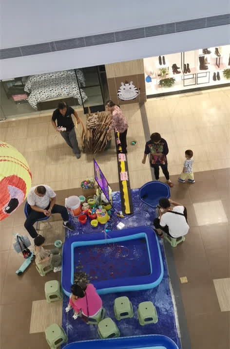 被商场压线板绊倒谁的责任,被商场台阶绊倒致骨折获补偿