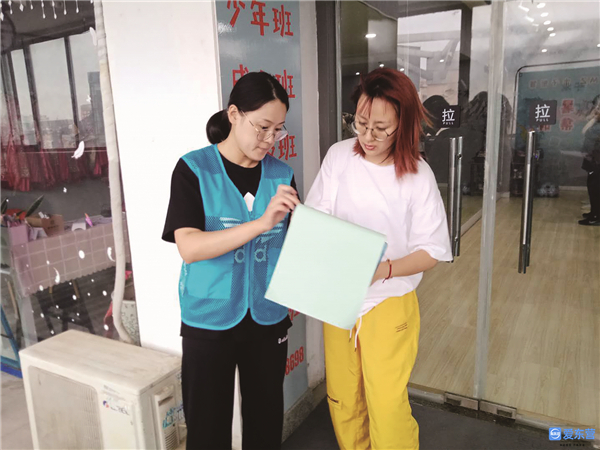 以心换心暖民心,以心暖心以心换心