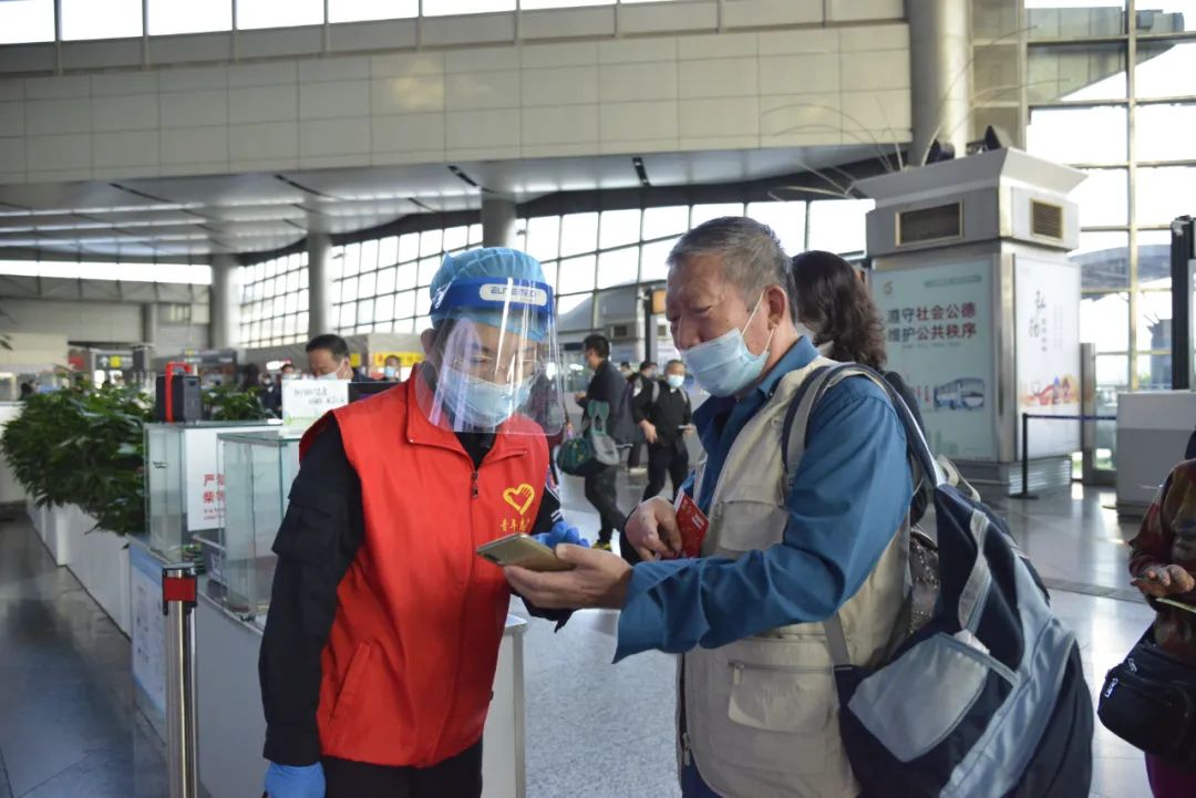 “双节”临近，太原机场迎来客运小高峰，提示：这些东西不能带上飞机