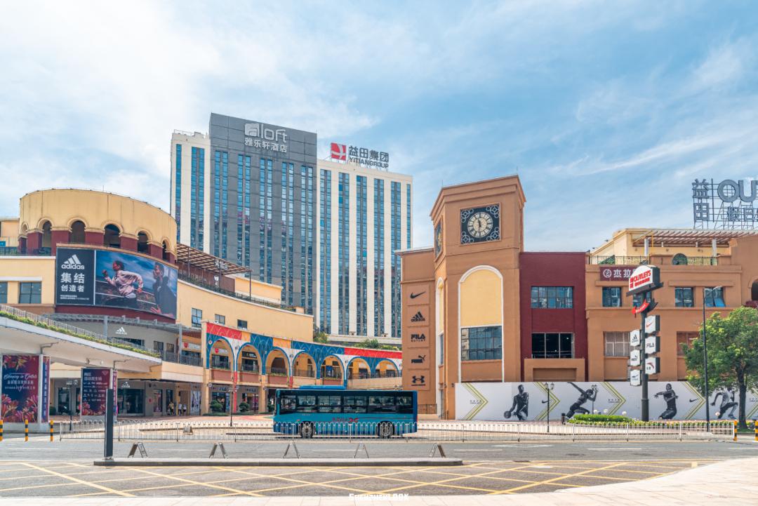 look千盛购物广场店,look百万车