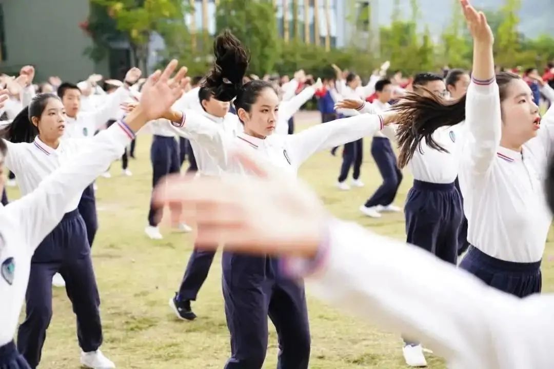 每天一节体育课落实情况,每天一节体育课是真的吗