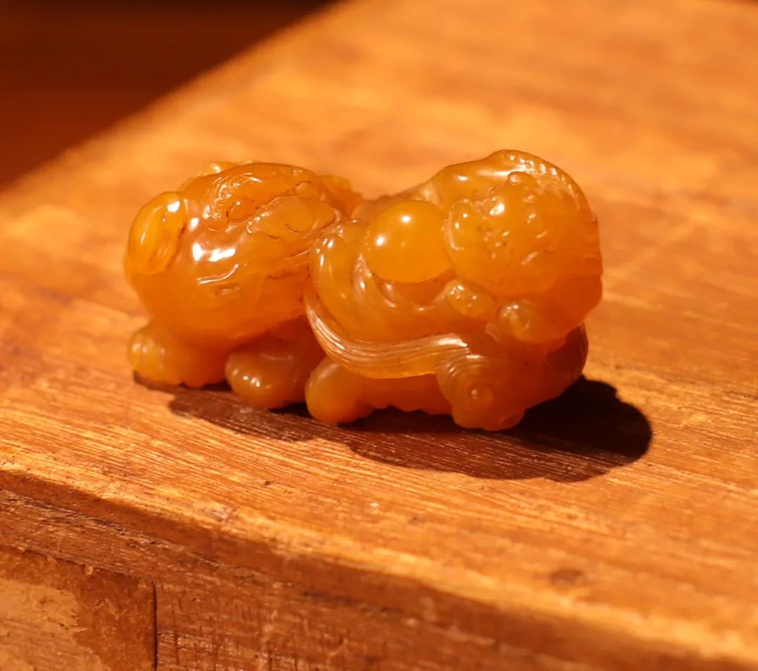 画市十月大拍：权威出版溥二爷、沈尹默、刘质平题弘一对联，六大专场数不完的好货都是漏