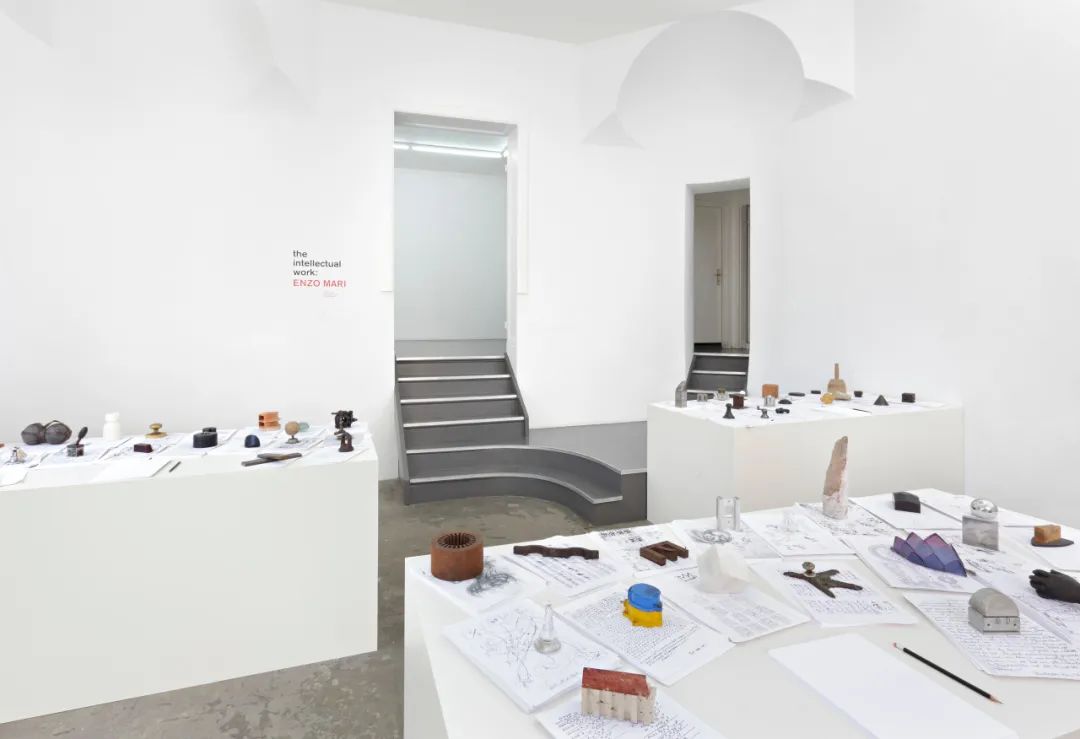 人们从博物馆认识EnzoMari，却把他的设计搬回家
