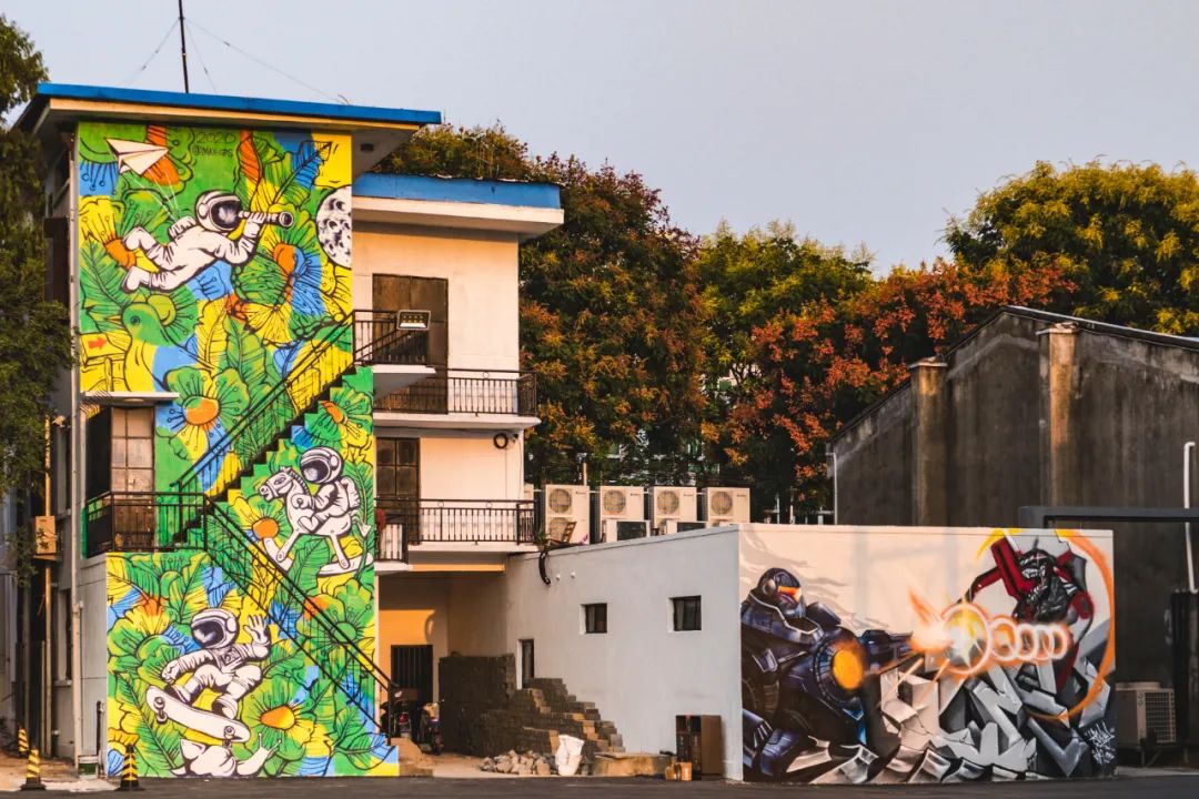 上海松江足球公园,篮球场绿茵场