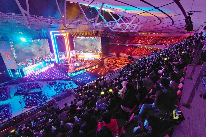 醒醒丨昨晚很忙：看完英雄联盟S10全球总决赛，再付双十一第一波尾款