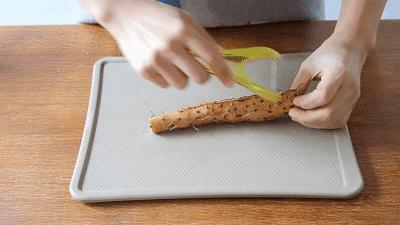 山药去皮一根筷子就能搞定,手不粘也不痒,简单又快