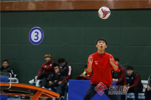 中乙联赛海埂赛区举行趣味台克球赛