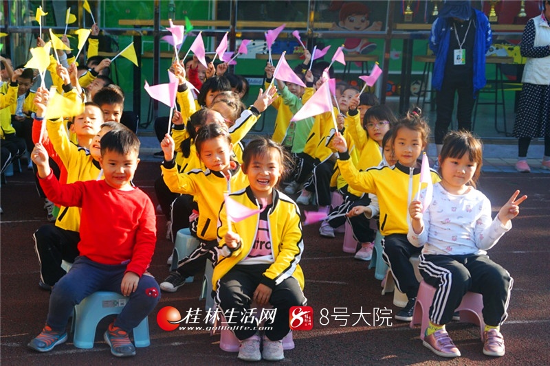 大梦想小学足球比赛,小足球大梦想学校足球比赛