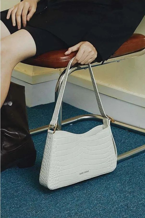 年末换什么新机好,年末新款包