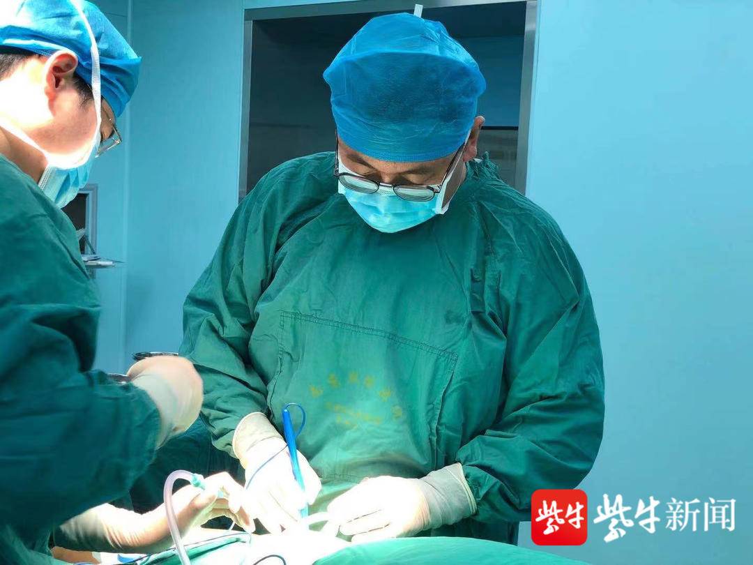 脚后跟黑痣去哪里治疗,脚后跟长个黑痣发病过程