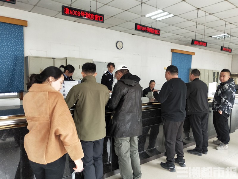 c1驾照70周岁以上可否网上年检,最新汽车年检计算器