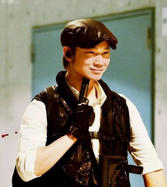 日本变态专业户，最近爱演BL