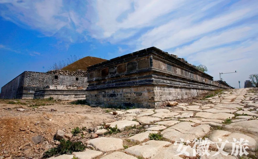 寻古问今,寻古问今的释义