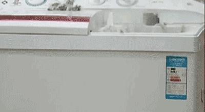 羽绒服在洗衣机里真的会爆炸吗,羽绒服可以用洗衣机烘干会爆炸吗