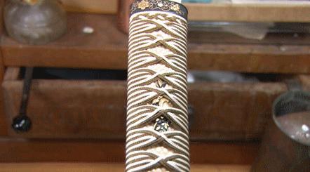 本人25岁做机械制造四年,日本小伙做了一把纸刀