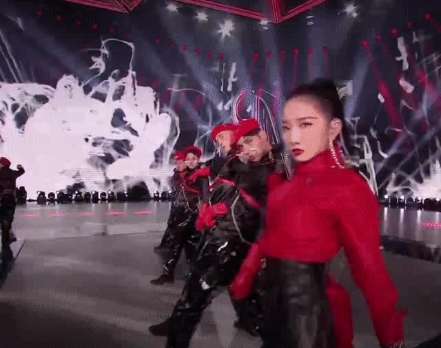 年度会穿榜单来了你爱豆同款都在这儿！快买