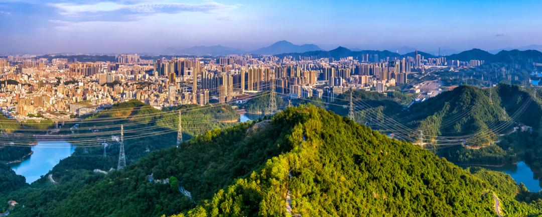 大浪街道拍了拍“你”，并递上2020成绩单