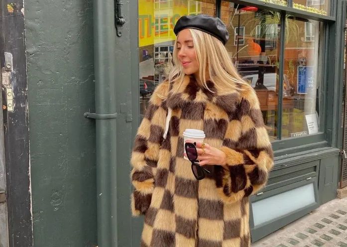 轻奢皮草大衣,高端轻奢皮草大衣