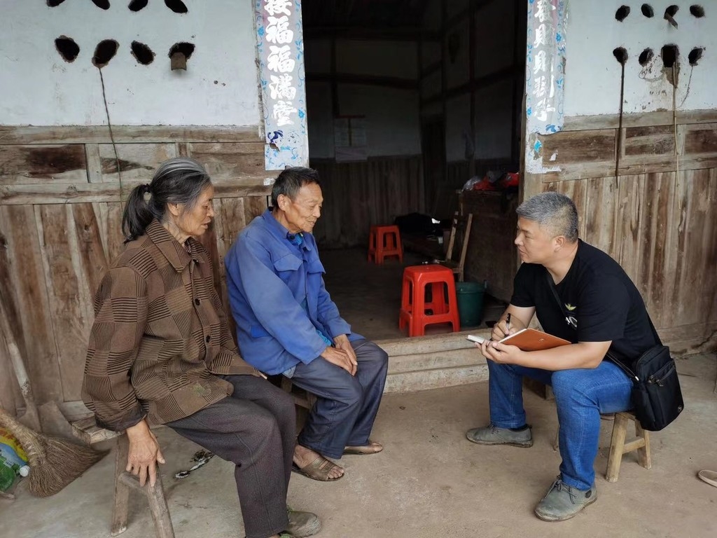 天府人物推介⑮|乡村振兴，看广安岳池“白发村支书”如何闯关