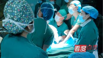 五岁女宝宝有白色的异物还有异味,10岁女童身上有异物