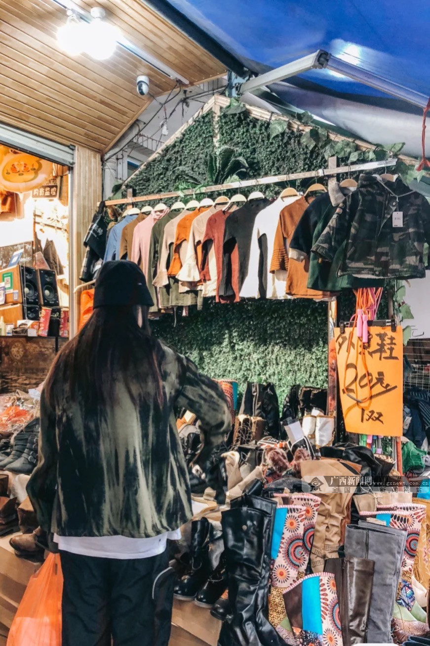 潮流穿搭菜市场,农贸市场衣服穿出时尚