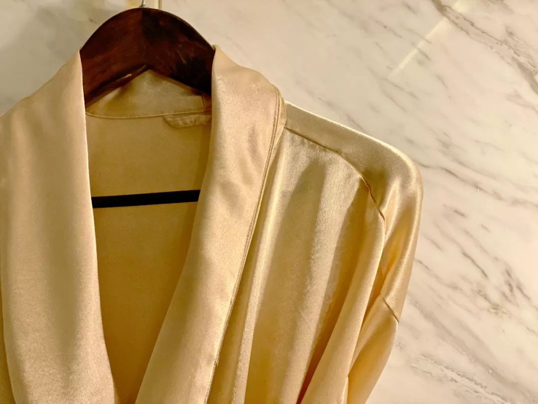 杭州湖边邨酒店怎么订便宜,西湖边住宿酒店哪个好