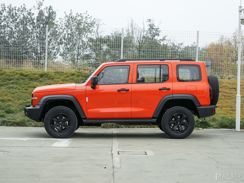 2021款途达和坦克300怎么选,日产途达和坦克300怎么选