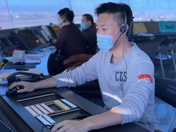 民航春运航班视频,飞往春天航班