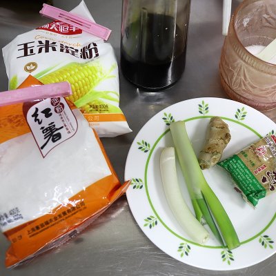 年夜饭肉圆菜家常做法,年夜菜炸肉