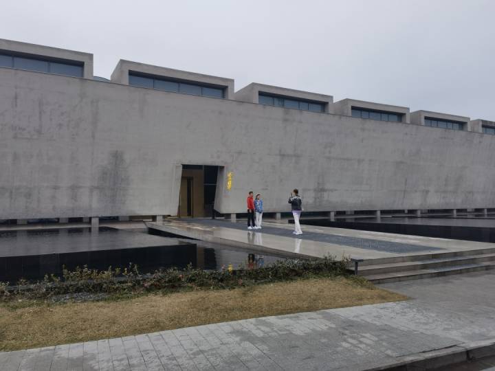 去一趟澡堂花多少钱 (巨资体验最贵的澡堂子)