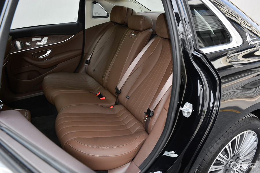 2024款奔驰e级全方位讲解,选车3万到30万