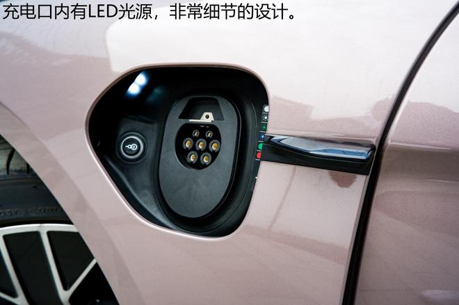 taycan冰莓粉沉浸式体验,taycan冰莓粉测评