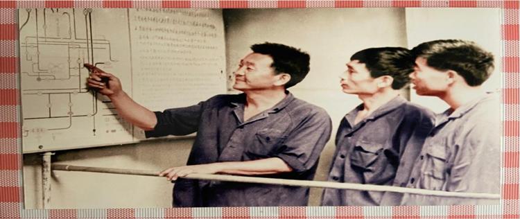 跨越百年的青年对话征文,跨越百年的对话作文