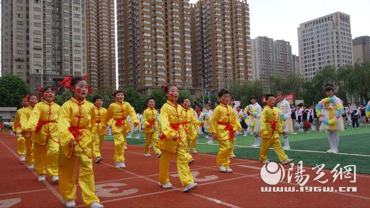 浐灞第二十小2024运动会开幕式,浐灞18小学运动会开幕式